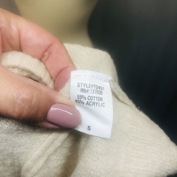 Dreamers for Anthropologie cream v-neck sweater size small, cotton blend - Picture 8 of 11